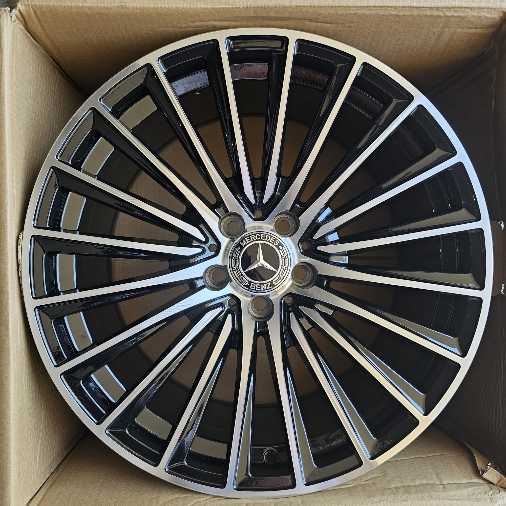 Alu Felne - 9.5J x20 ET45 5X112